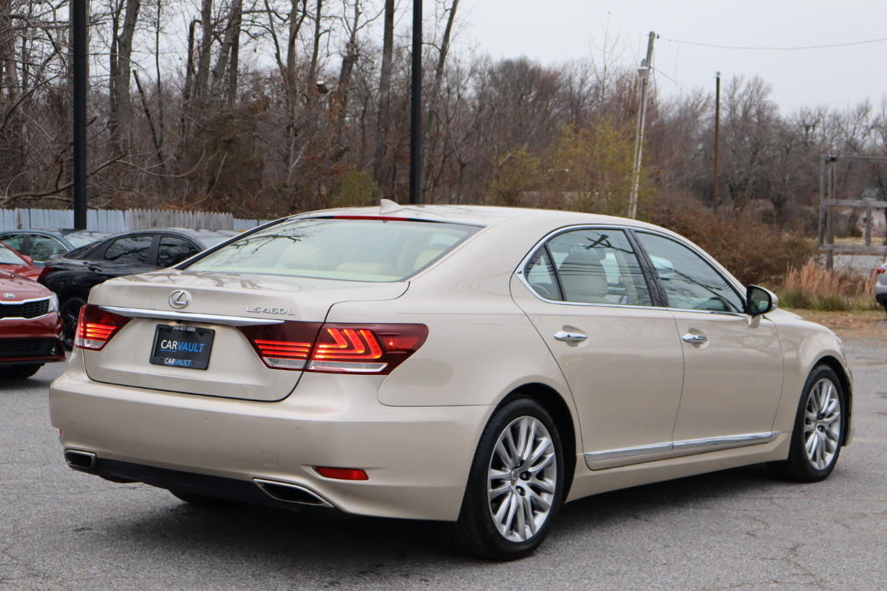 Lexus LS 460 4dr Sdn L RWD 2017