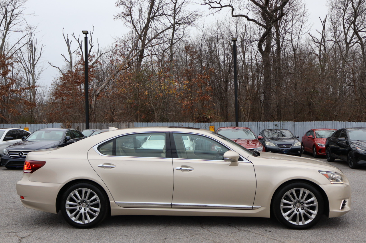 Lexus LS 460 4dr Sdn L RWD 2017