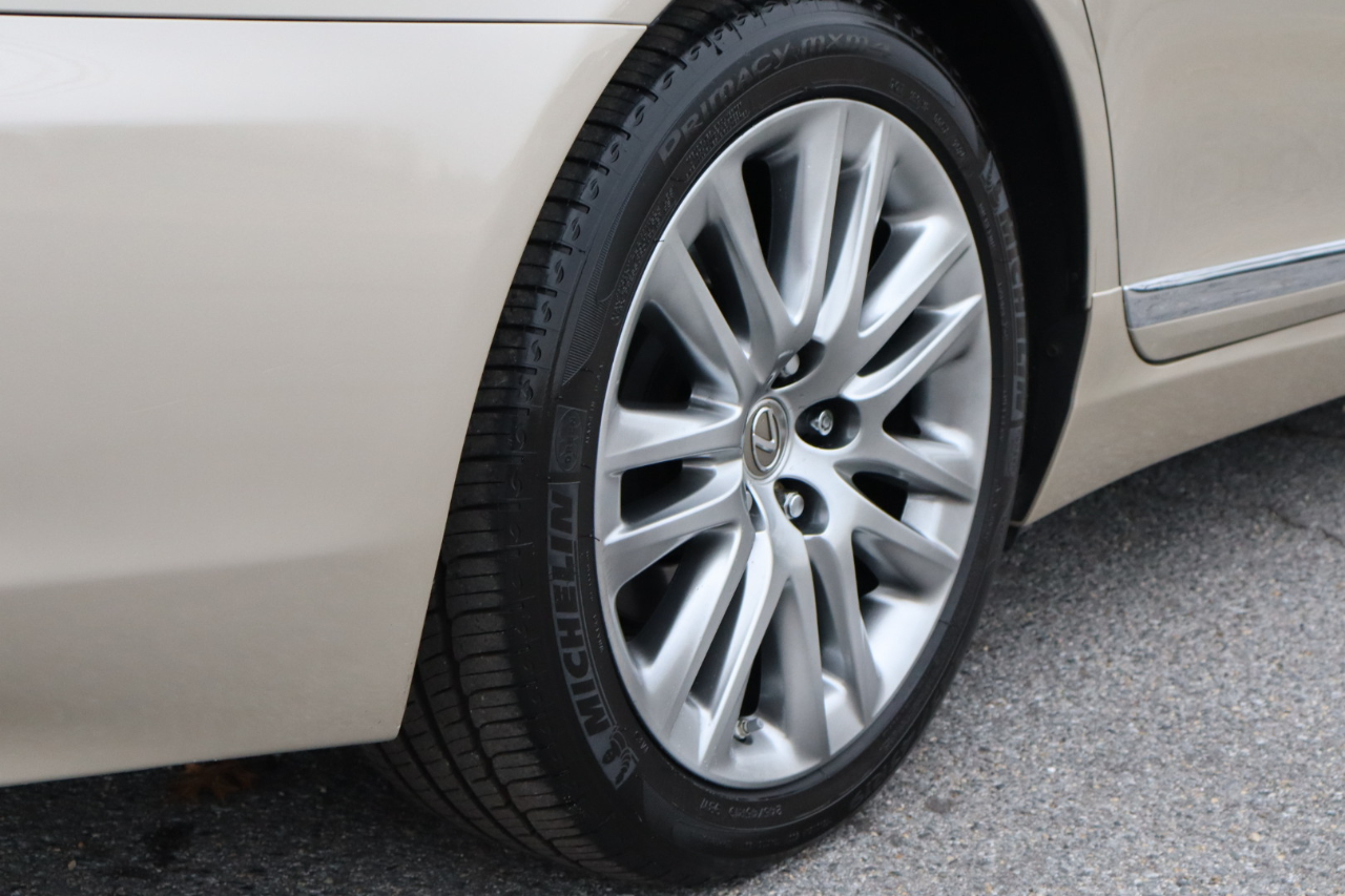 Lexus LS 460 4dr Sdn L RWD 2017