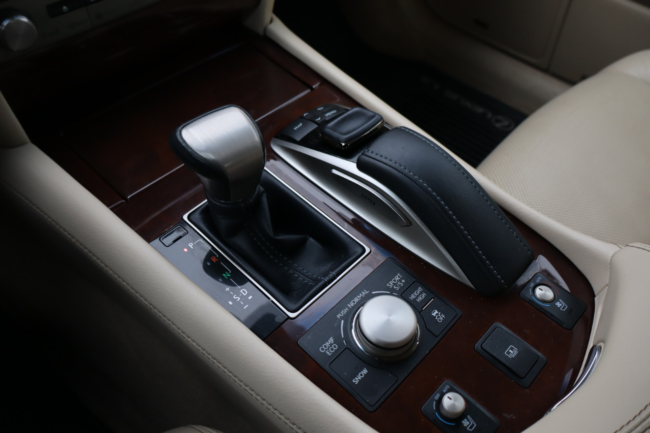 Lexus LS 460 4dr Sdn L RWD 2017