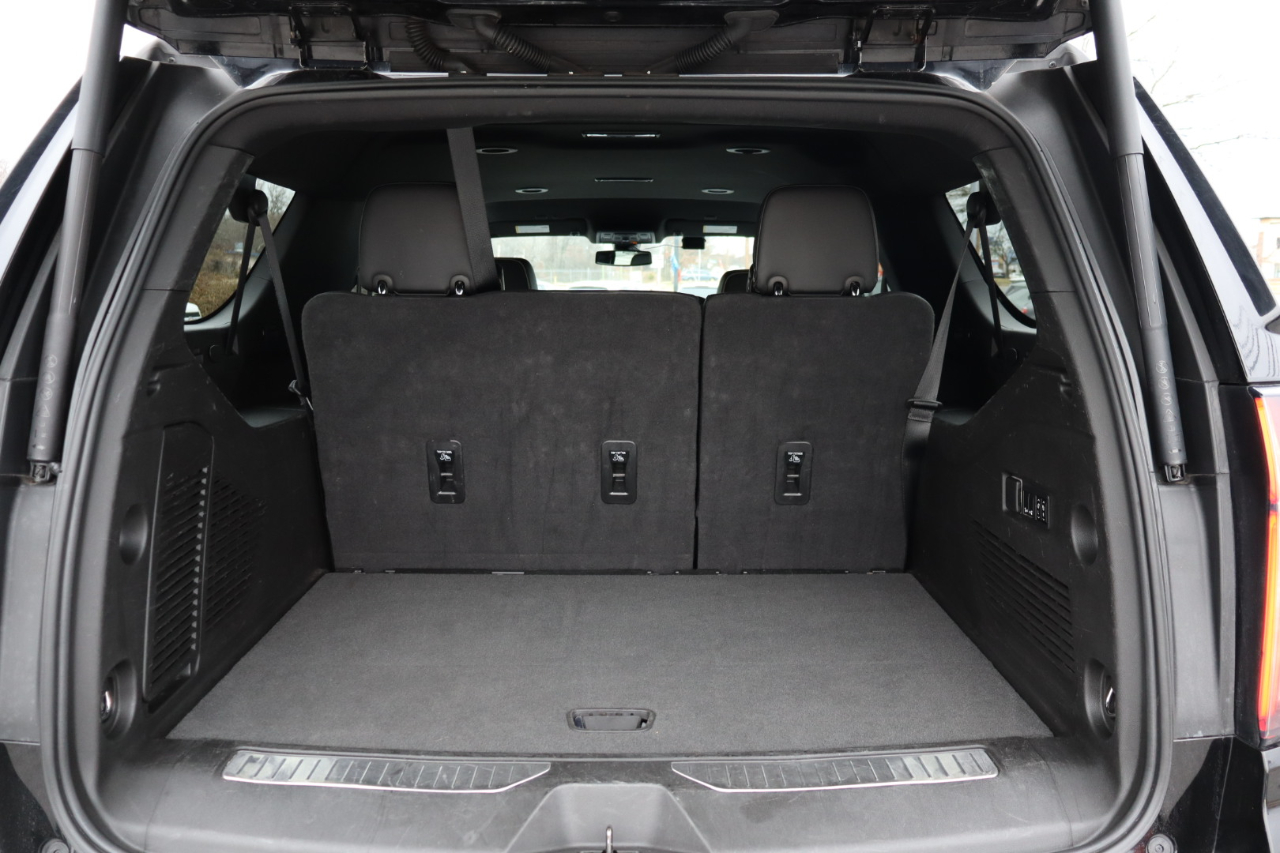 Chevrolet Suburban 4WD 4dr Premier 2022