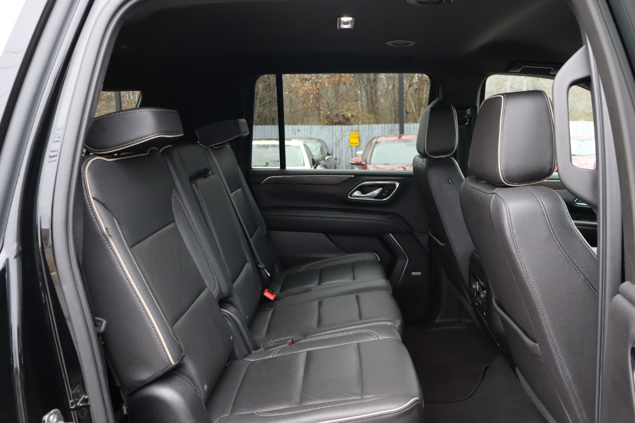 Chevrolet Suburban 4WD 4dr Premier 2022