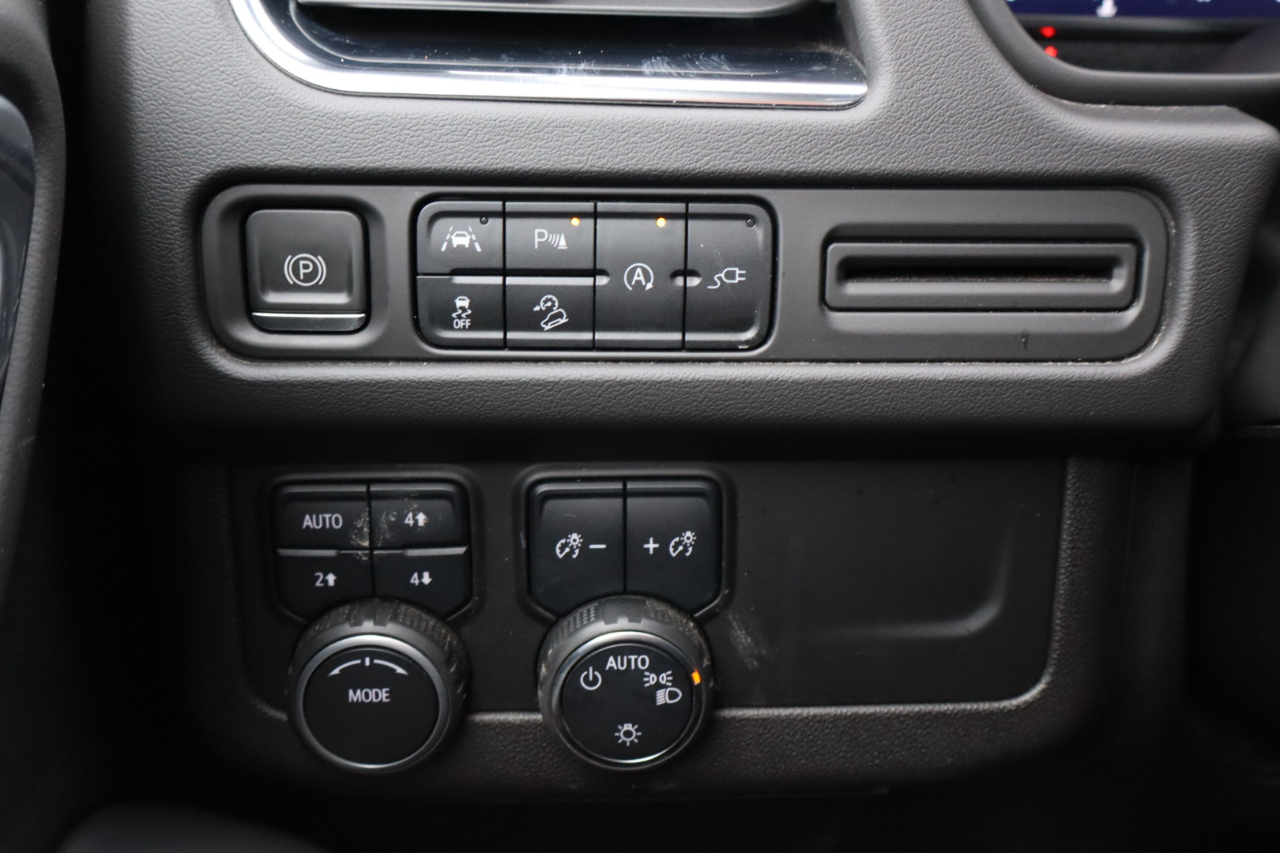 Chevrolet Suburban 4WD 4dr Premier 2022