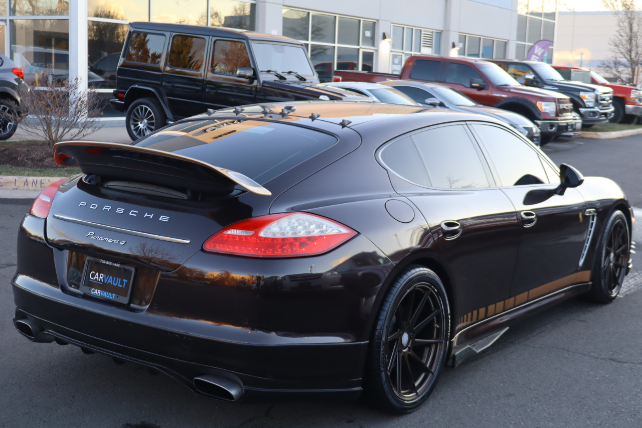 Porsche Panamera 4 Platinum 4D Sedan 2013