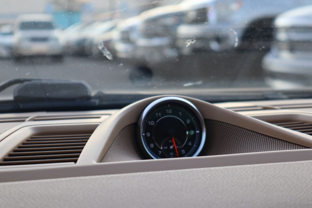 Porsche Panamera 4 Platinum 4D Sedan 2013