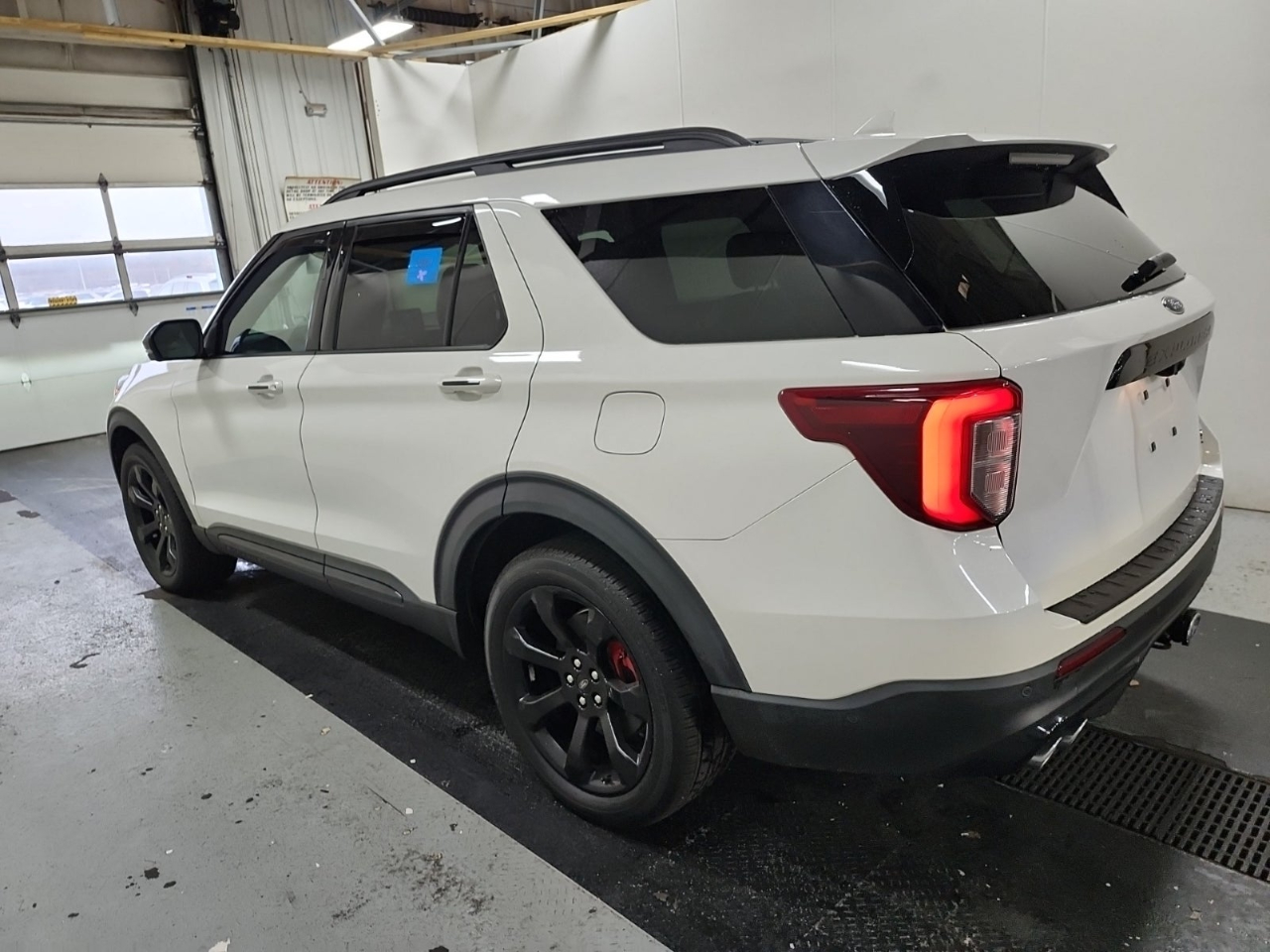 2021 Ford Explorer ST's photo