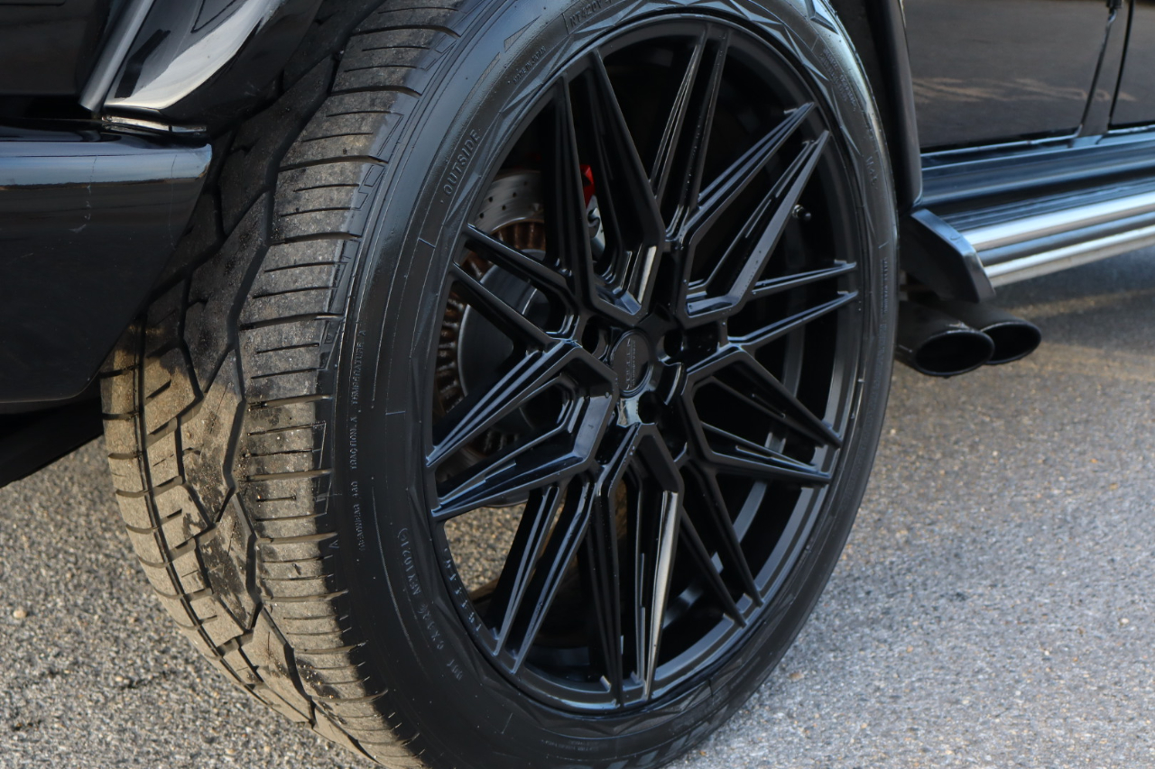 Mercedes-Benz G-Class 4MATIC 4dr G 63 AMG 2017