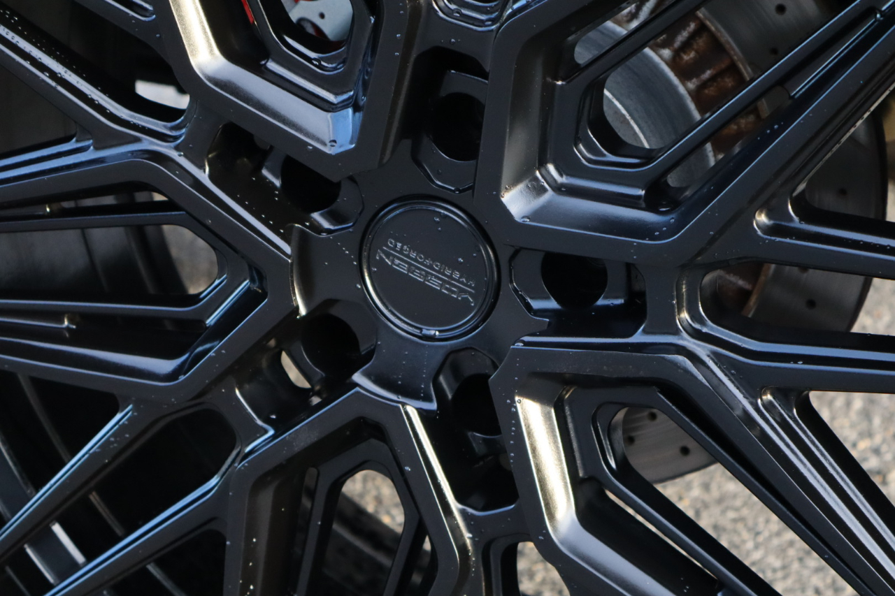 Mercedes-Benz G-Class 4MATIC 4dr G 63 AMG 2017