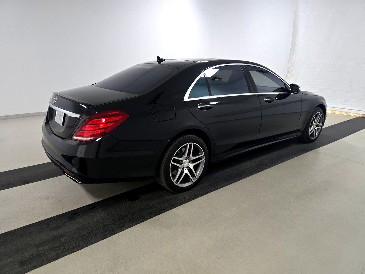 Mercedes-Benz S-Class 4dr Sdn S 550 RWD 2015