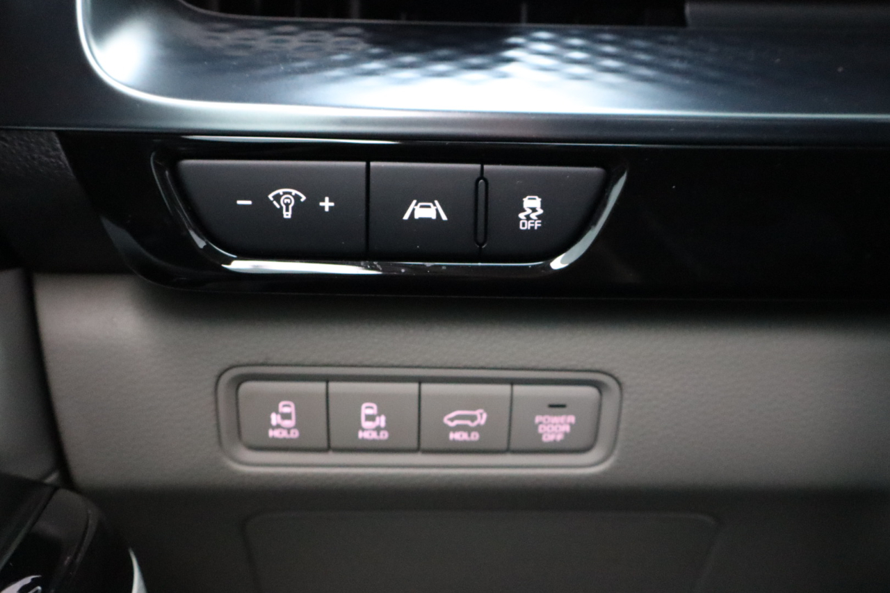 Kia Carnival SX Prestige FWD 2022