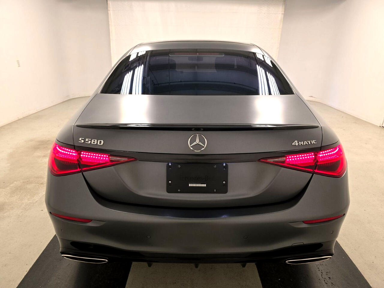 Mercedes-Benz S-Class  2022