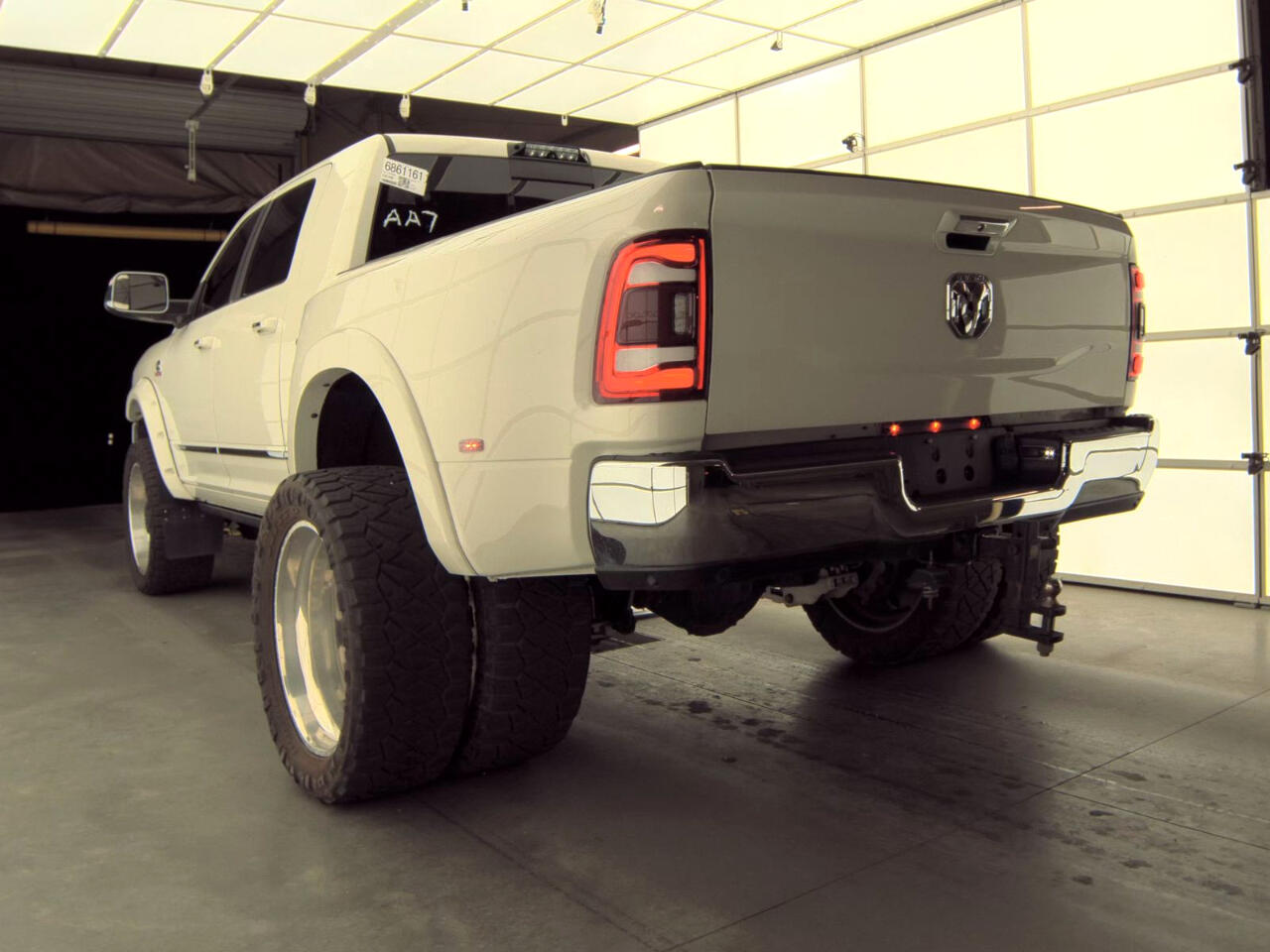 RAM 3500 Limited Mega Cab 4WD DRW 2020