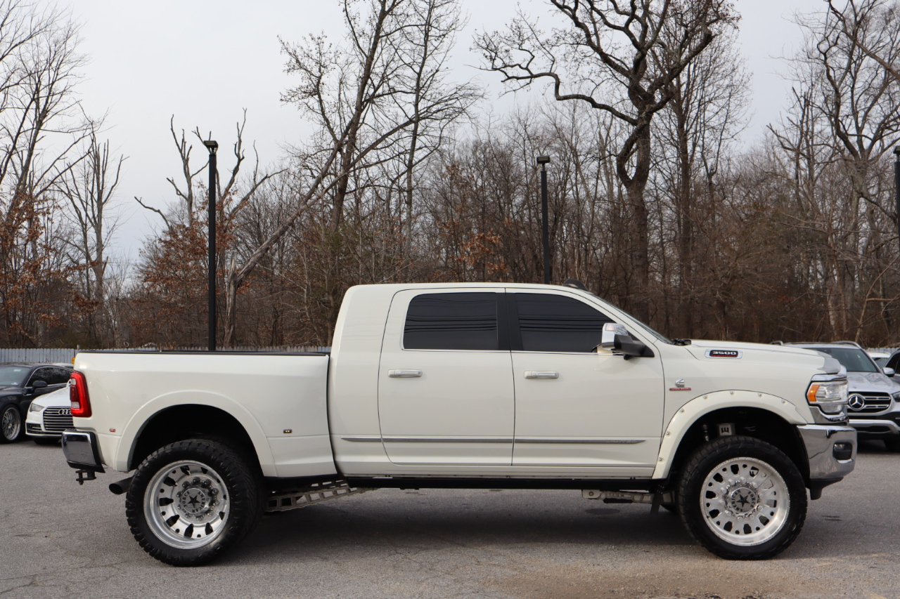 RAM 3500 Limited Mega Cab 4WD DRW 2020