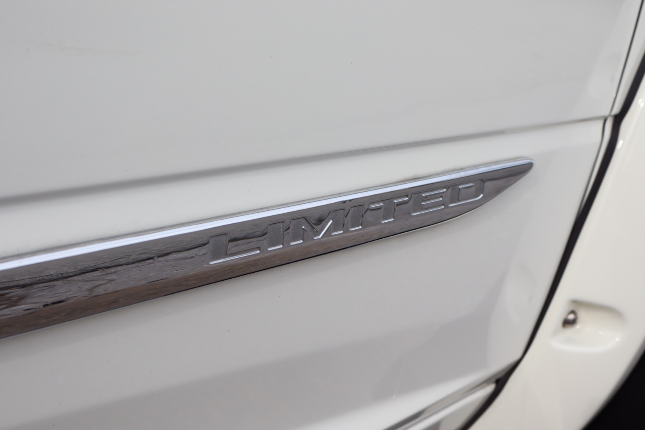 RAM 3500 Limited Mega Cab 4WD DRW 2020