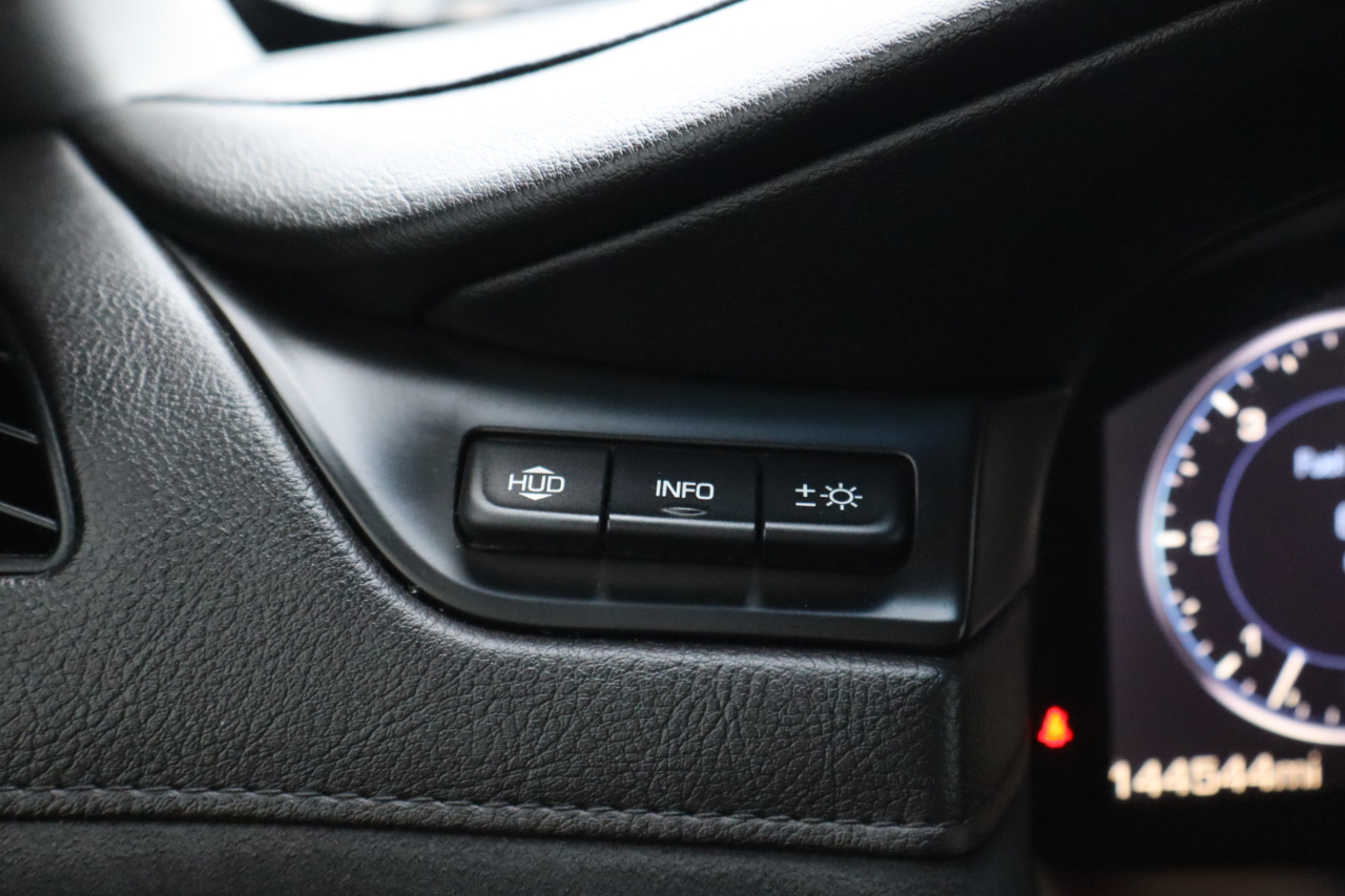 Cadillac Escalade 4WD 4dr Premium Luxury 2015