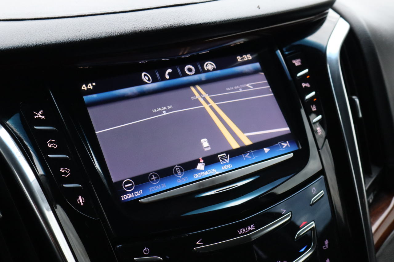 Cadillac Escalade 4WD 4dr Premium Luxury 2015