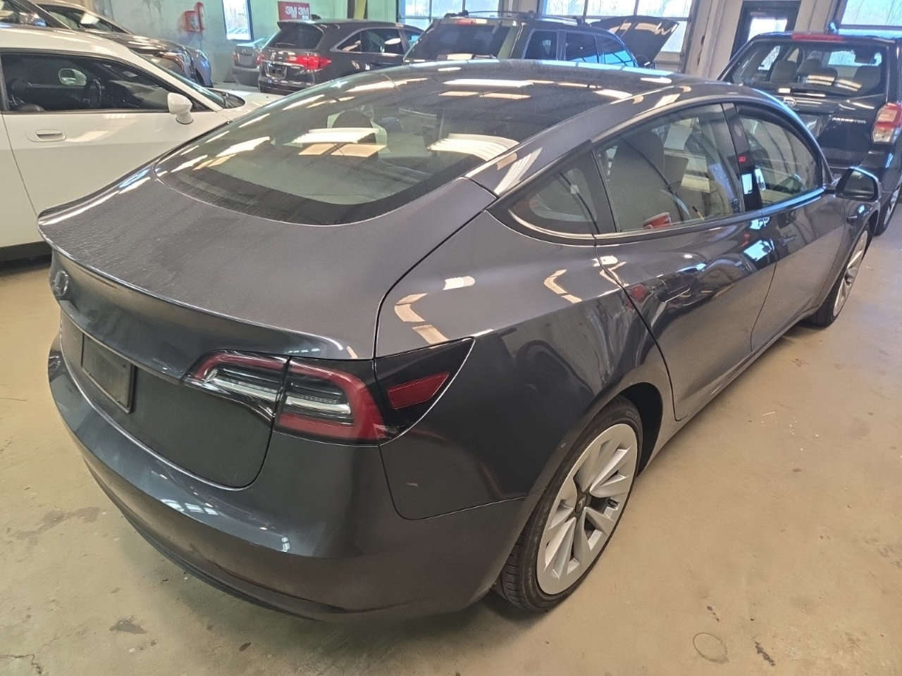 Tesla Model 3 Long Range 4D Sedan RWD 2022
