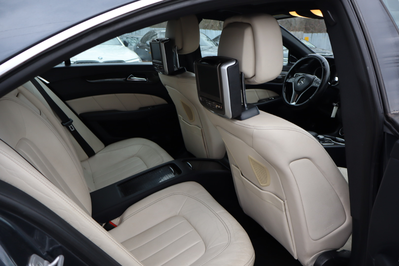 Mercedes-Benz CLS-Class  2012