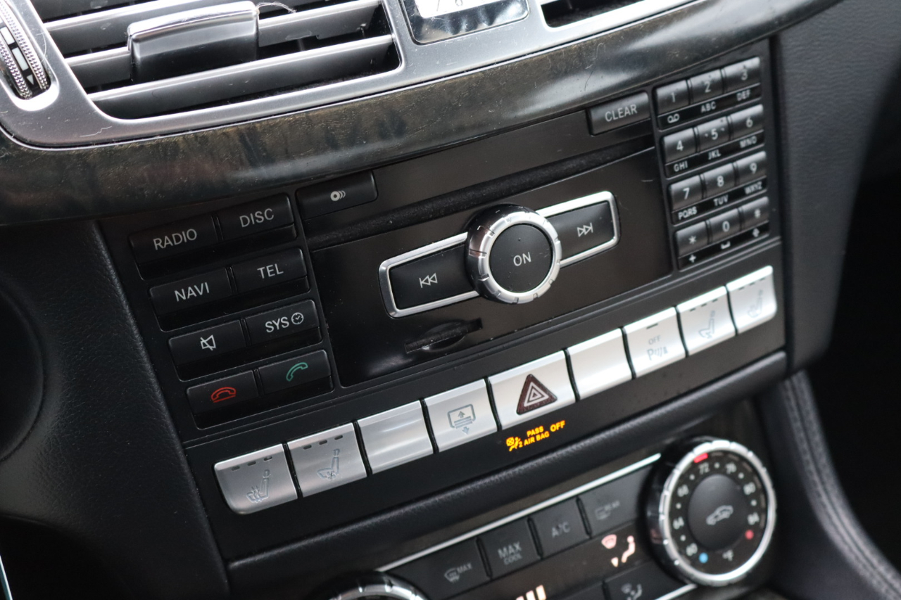 Mercedes-Benz CLS-Class  2012