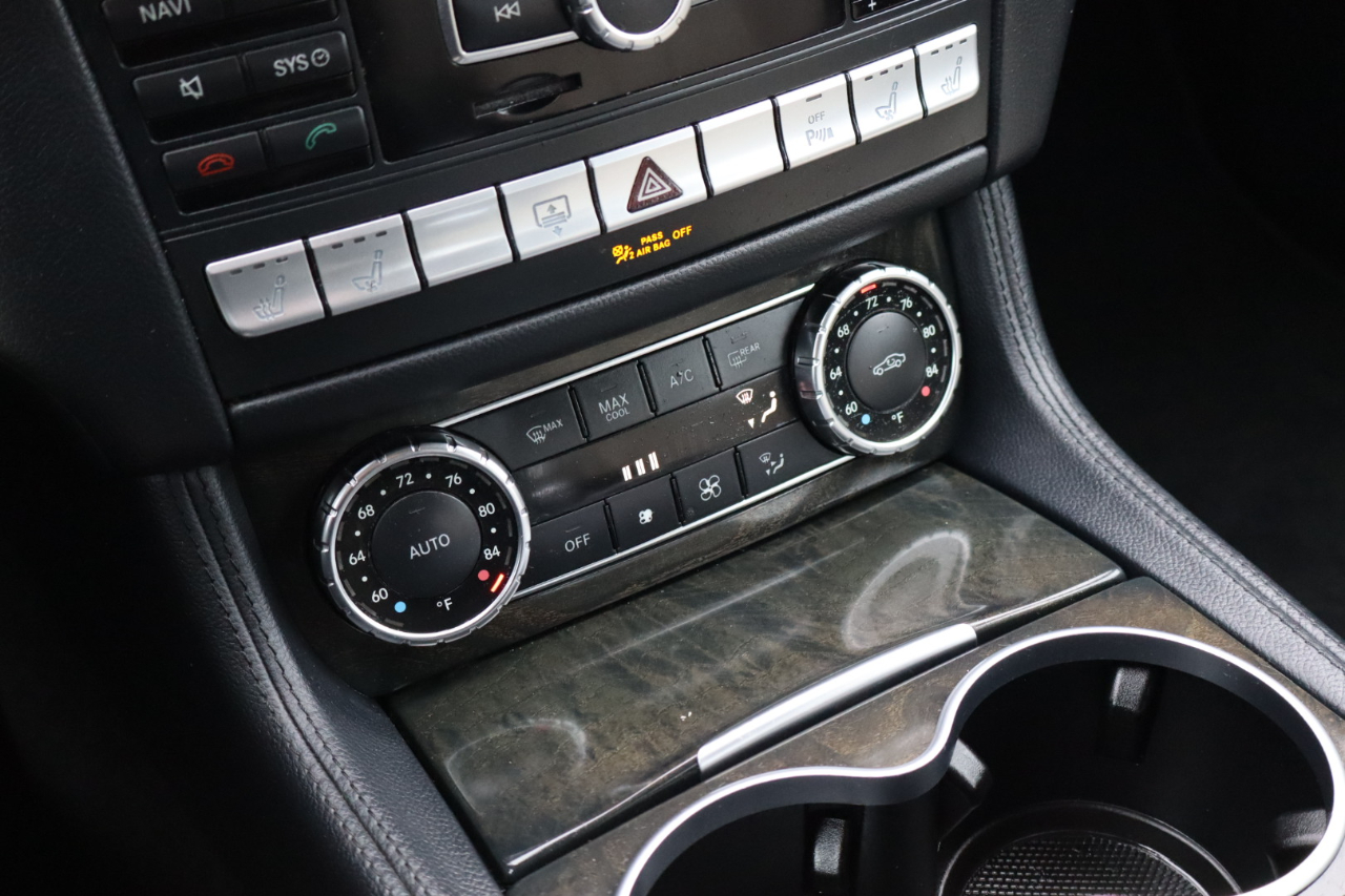 Mercedes-Benz CLS-Class  2012