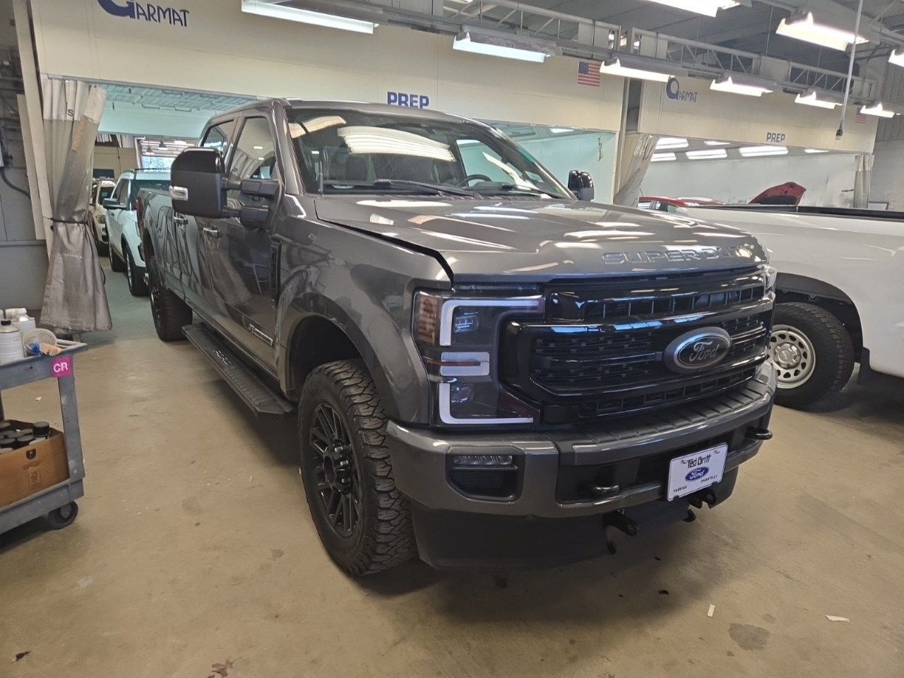 Ford F-350 SD Lariat Crew Cab Long Bed 4WD 2022