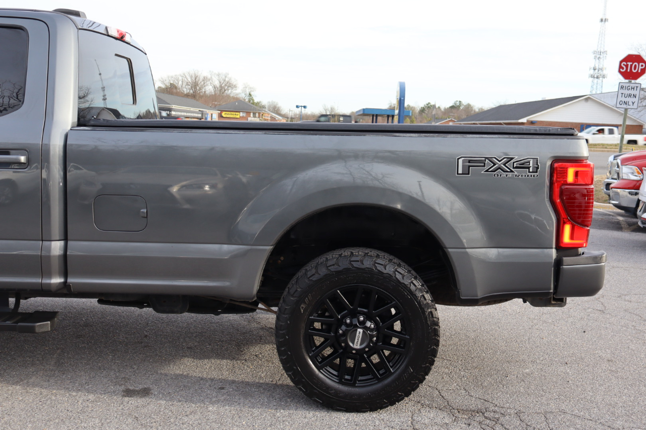 Ford F-350 SD Lariat Crew Cab Long Bed 4WD 2022
