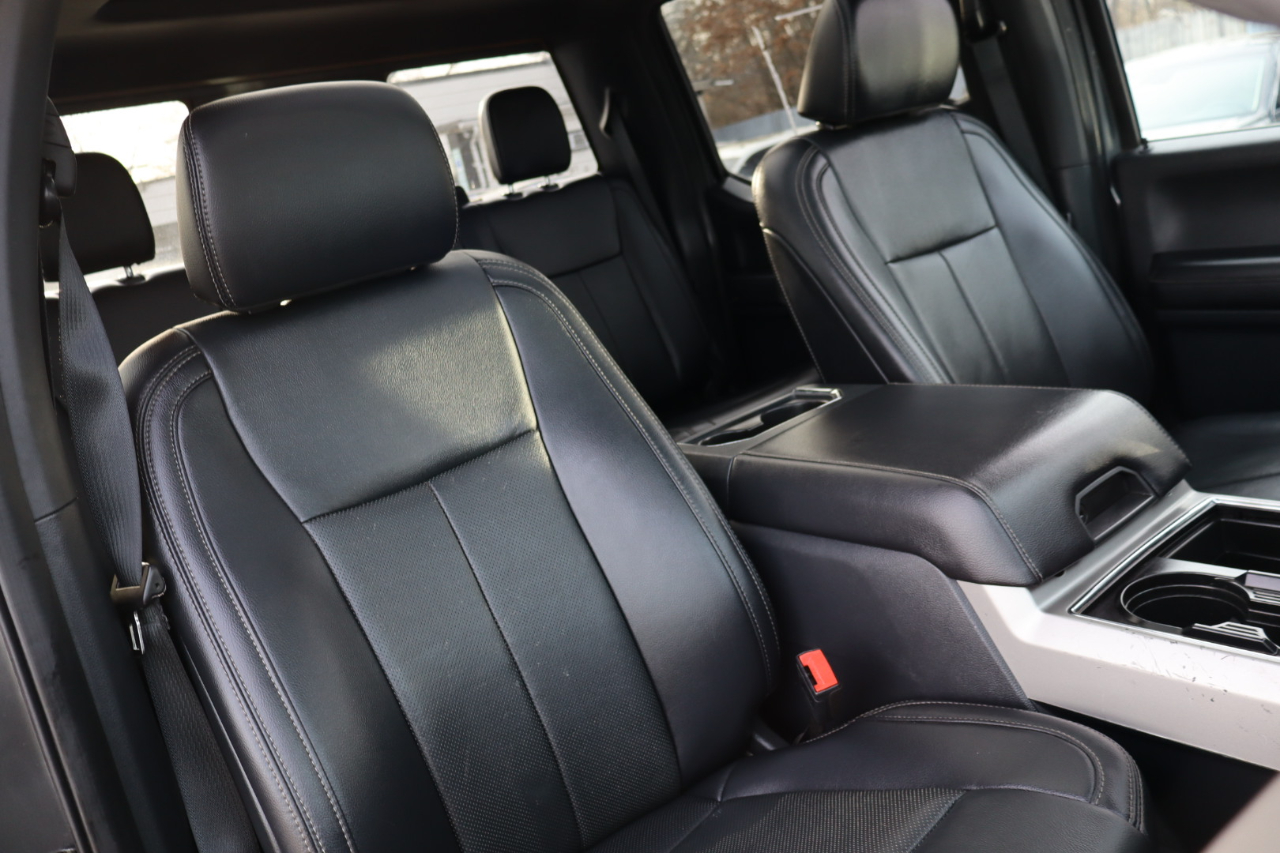 Ford F-350 SD Lariat Crew Cab Long Bed 4WD 2022