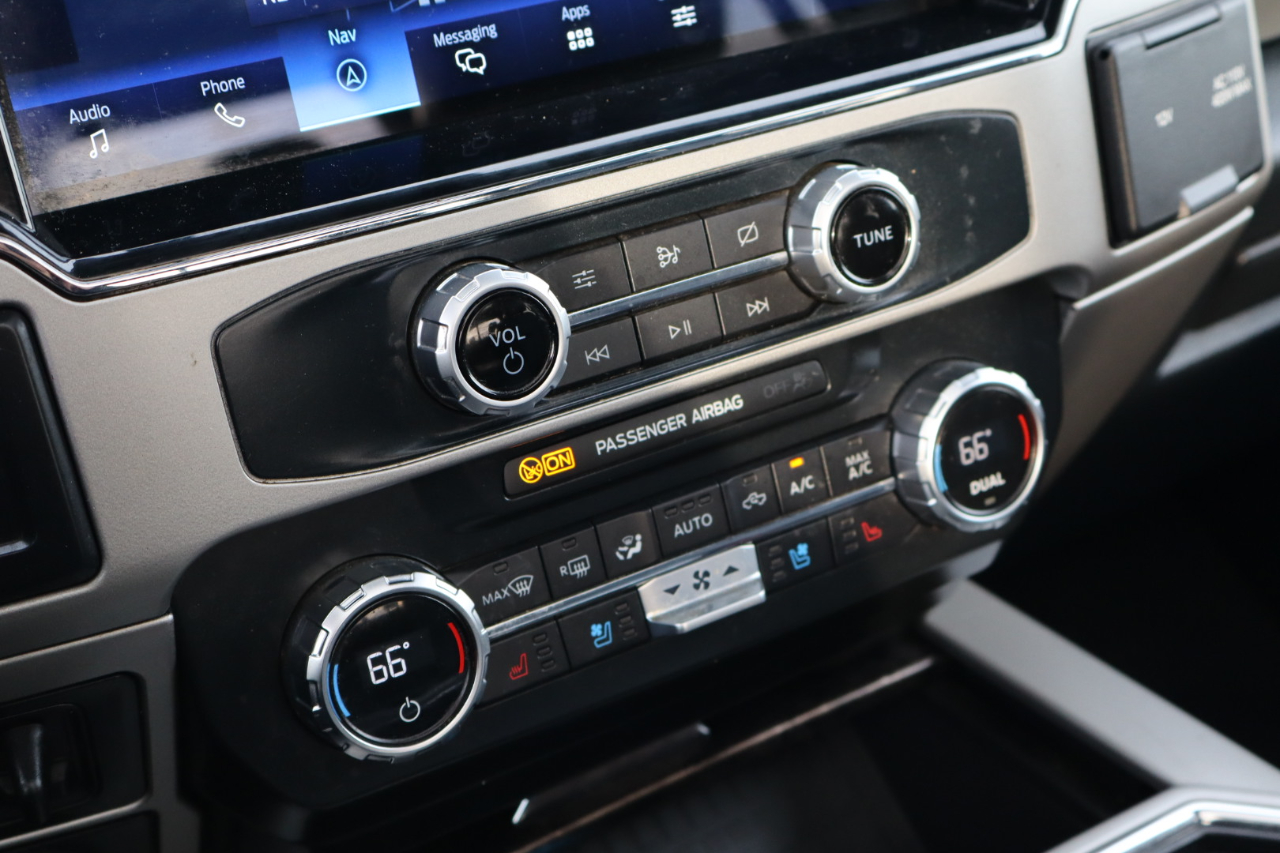 Ford F-350 SD Lariat Crew Cab Long Bed 4WD 2022