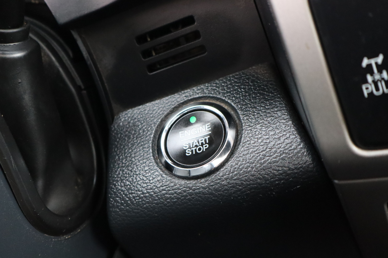 Ford F-350 SD Lariat Crew Cab Long Bed 4WD 2022