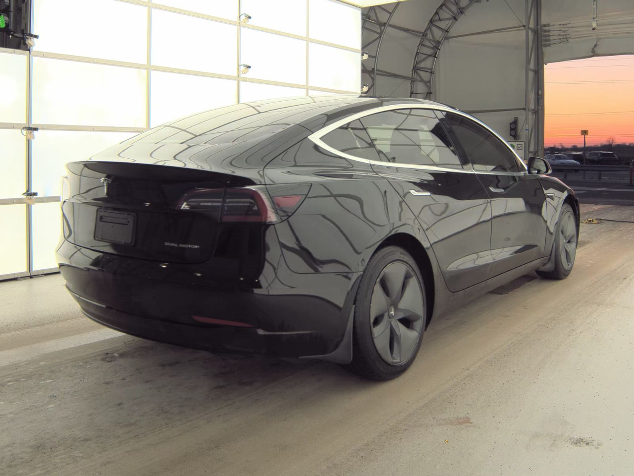 Tesla Model 3 Long Range 4D Sedan AWD 2019
