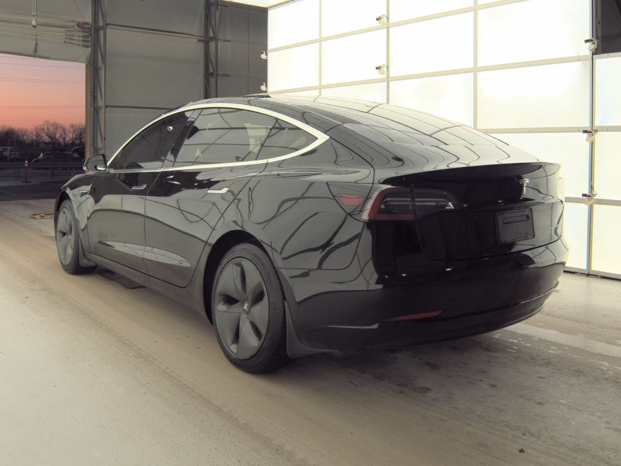 Tesla Model 3 Long Range 4D Sedan AWD 2019