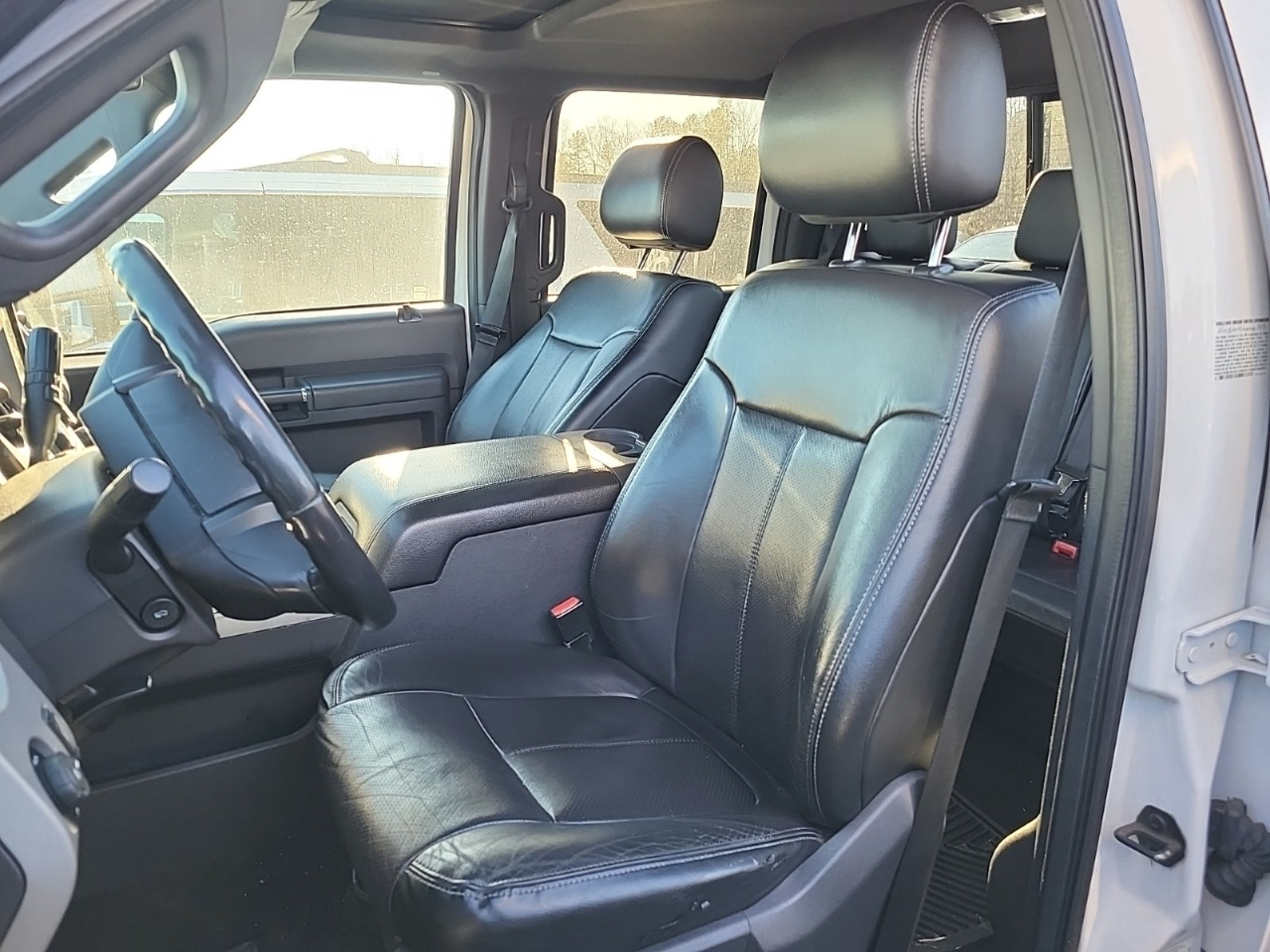 Ford F-350 SD Lariat Crew Cab 4WD 2016