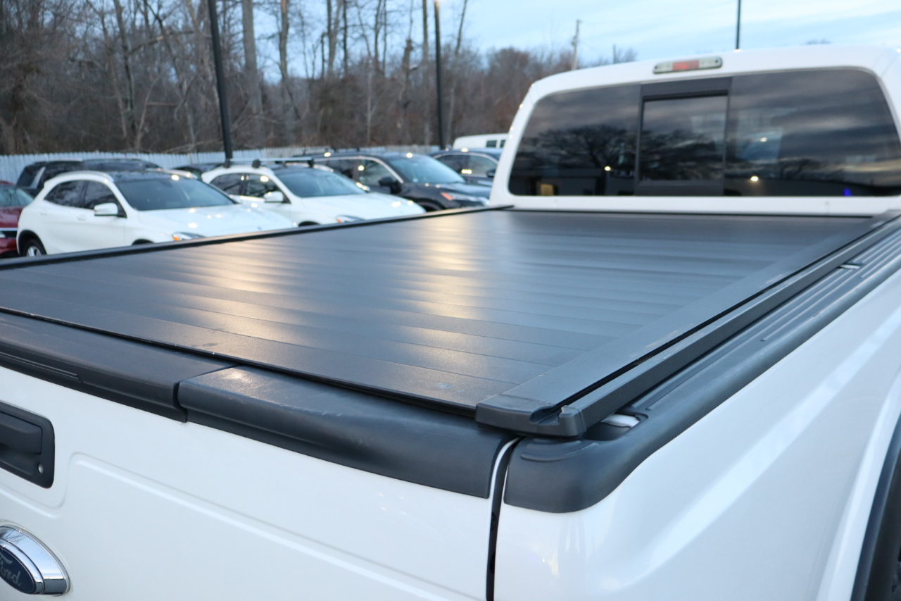 Ford F-350 SD Lariat Crew Cab 4WD 2016