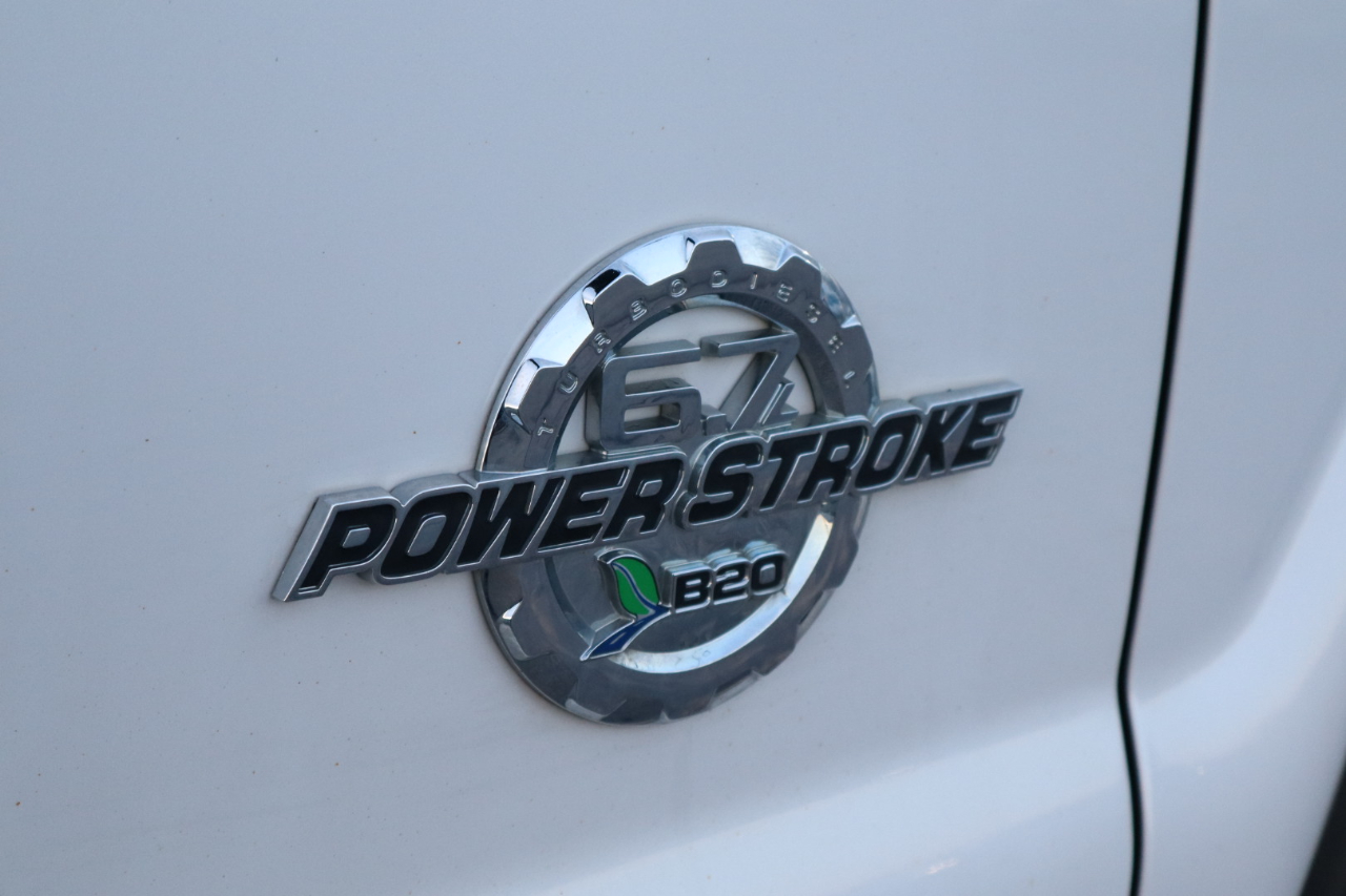 Ford F-350 SD Lariat Crew Cab 4WD 2016