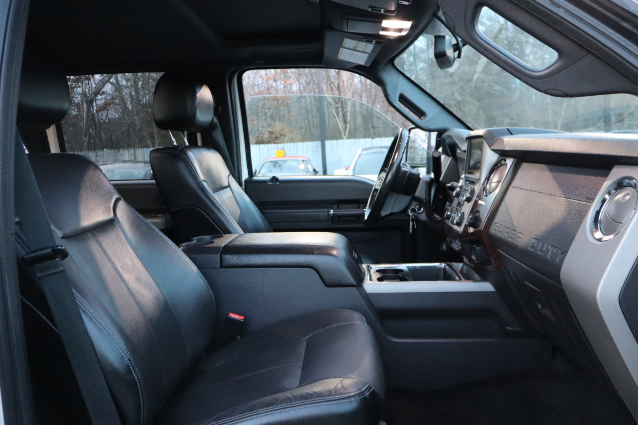 Ford F-350 SD Lariat Crew Cab 4WD 2016