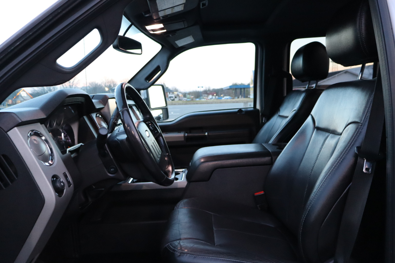 Ford F-350 SD Lariat Crew Cab 4WD 2016