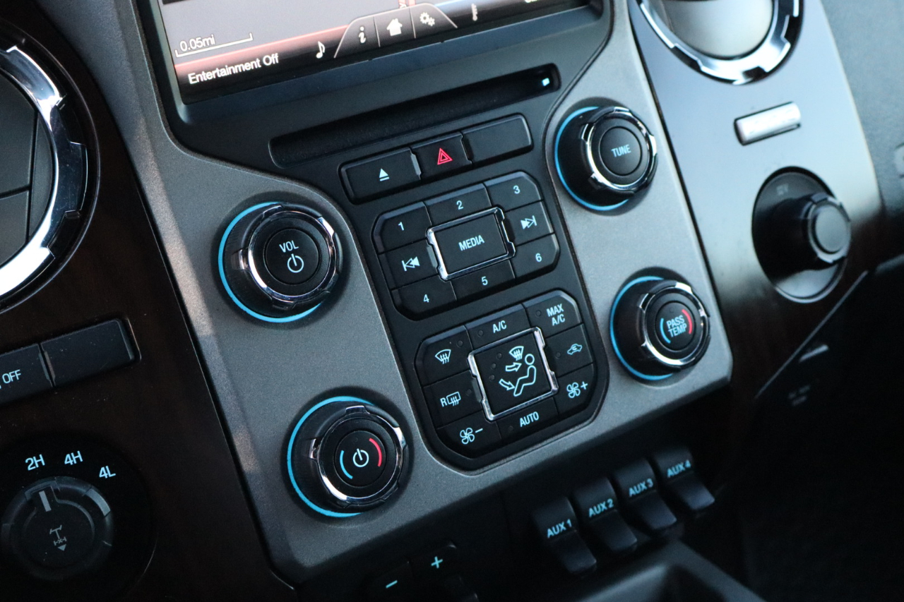 Ford F-350 SD Lariat Crew Cab 4WD 2016