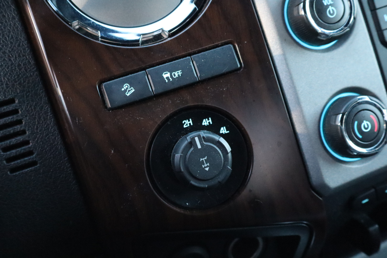 Ford F-350 SD Lariat Crew Cab 4WD 2016