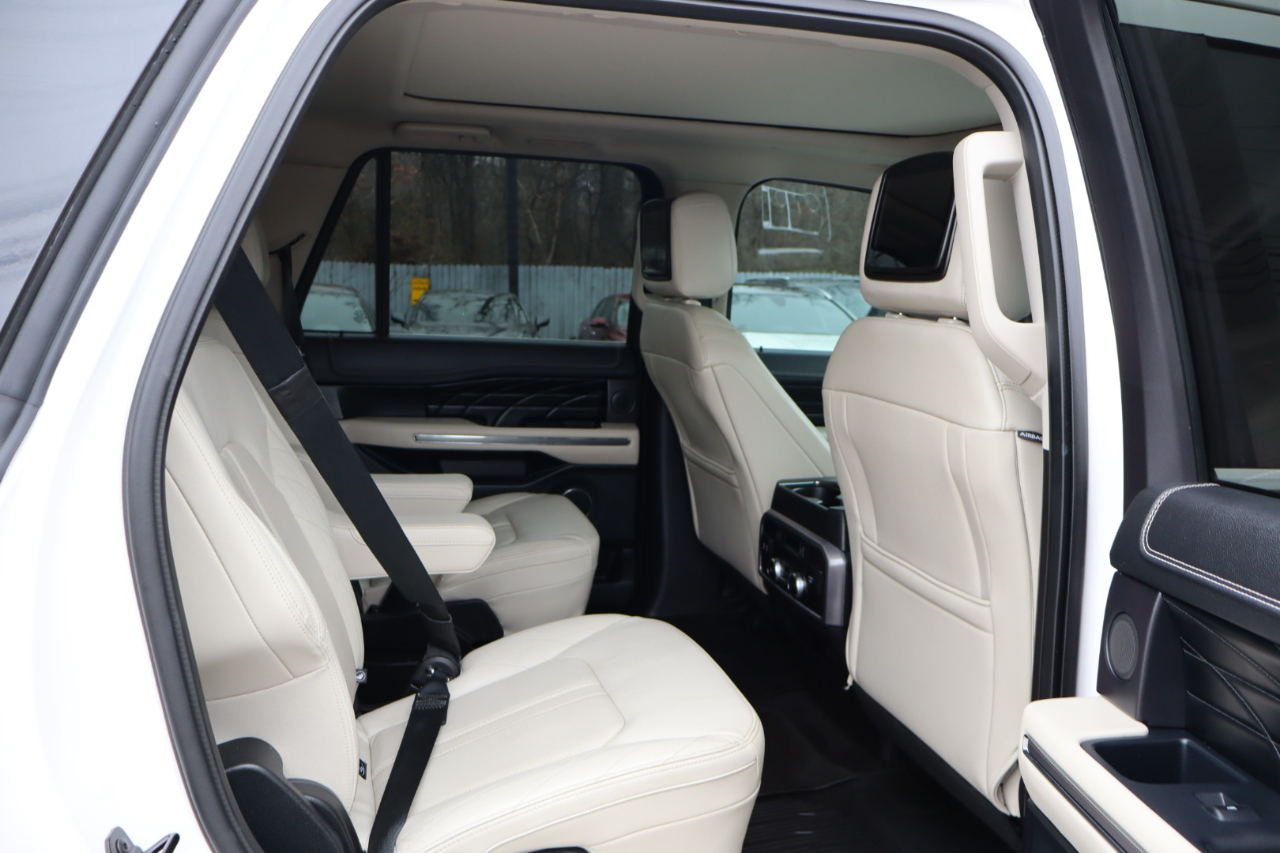 Ford Expedition 4WD 4dr Platinum 2018