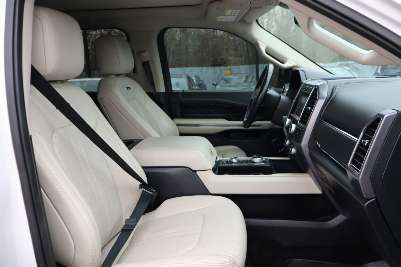 Ford Expedition 4WD 4dr Platinum 2018