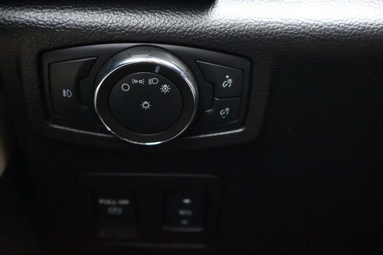 Ford Expedition 4WD 4dr Platinum 2018