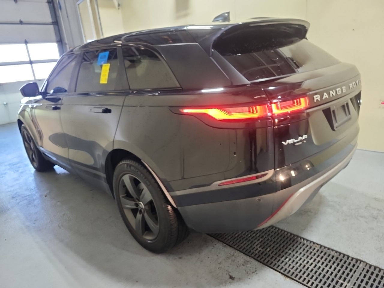 Land Rover Range Rover Velar  2018
