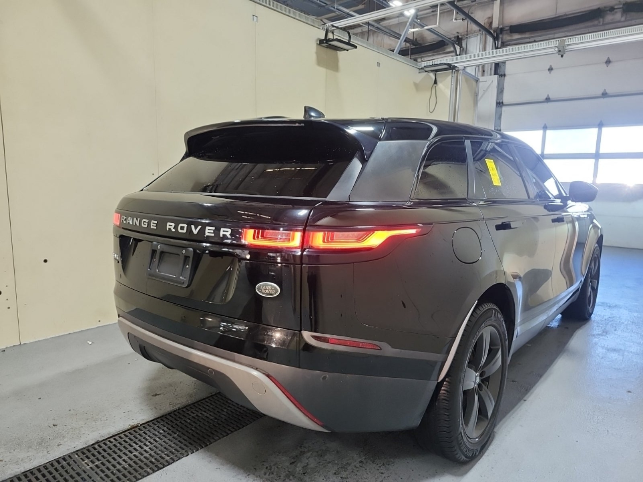 Land Rover Range Rover Velar  2018