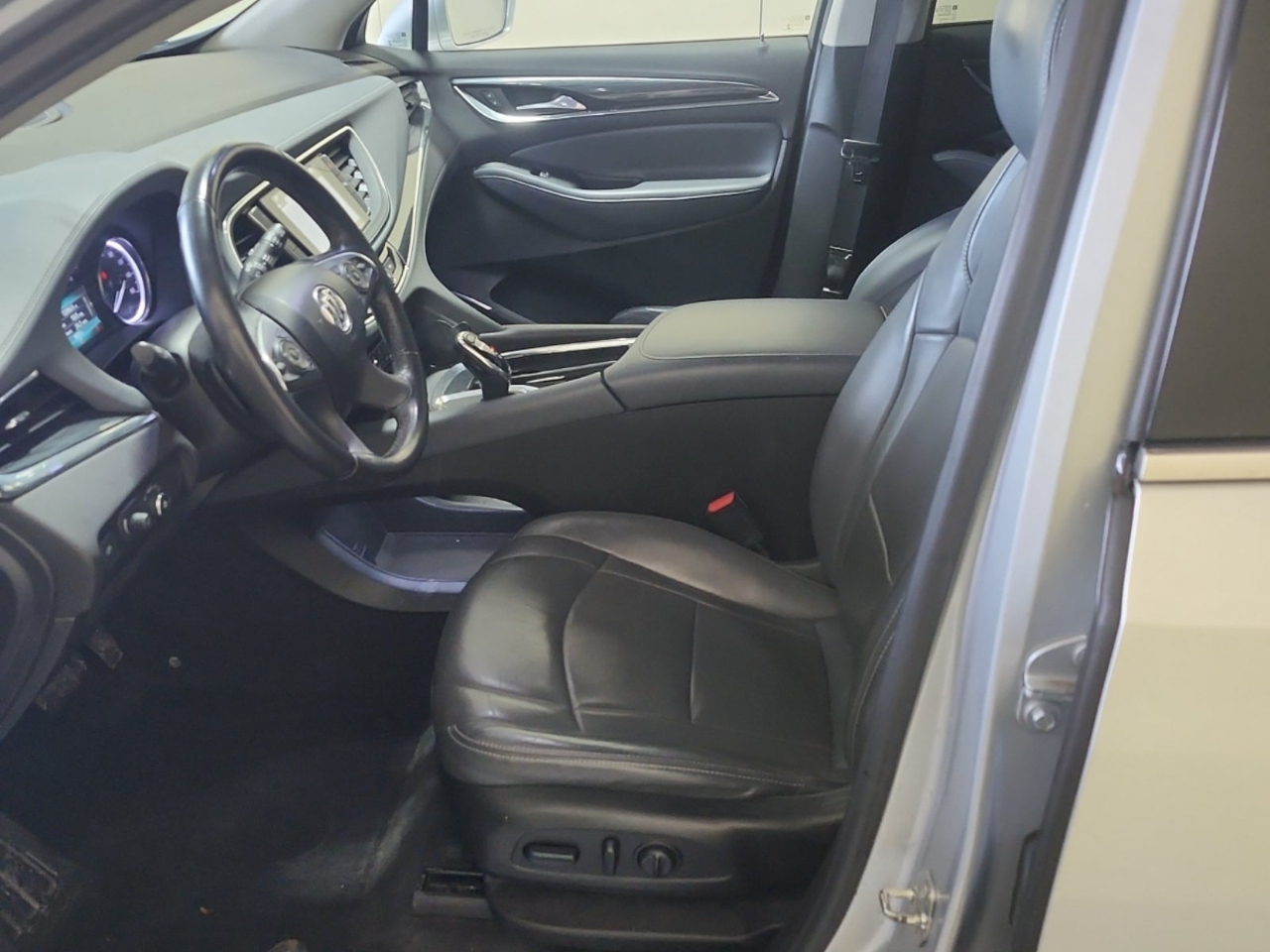 Buick Enclave AWD 4dr Essence 2018