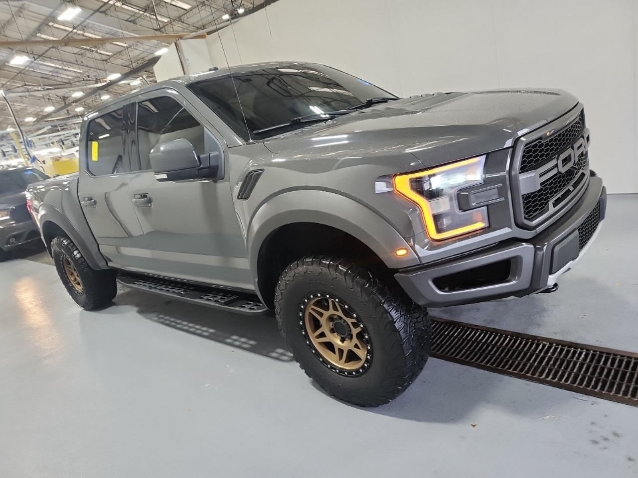 Ford F-150 Raptor SuperCrew 4WD 2018