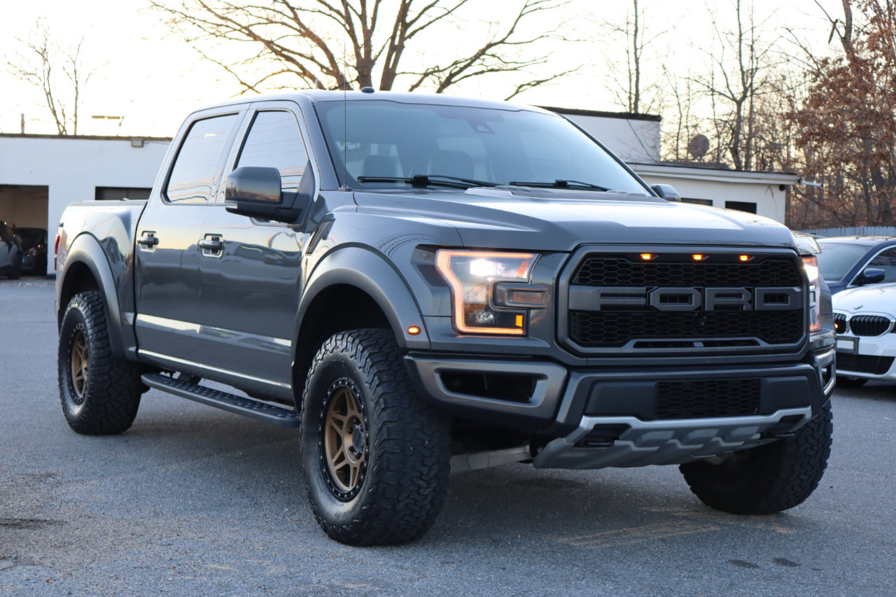 Ford F-150 Raptor SuperCrew 4WD 2018
