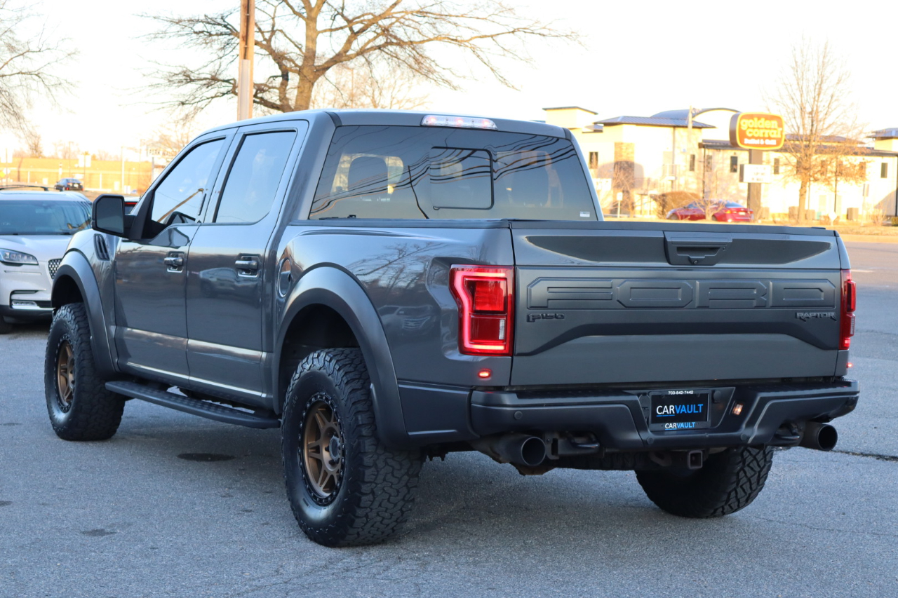 Ford F-150 Raptor SuperCrew 4WD 2018