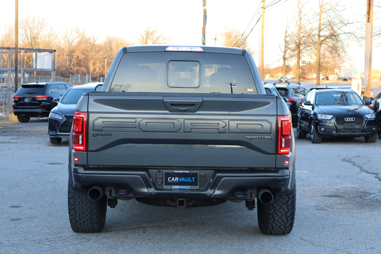 Ford F-150 Raptor SuperCrew 4WD 2018