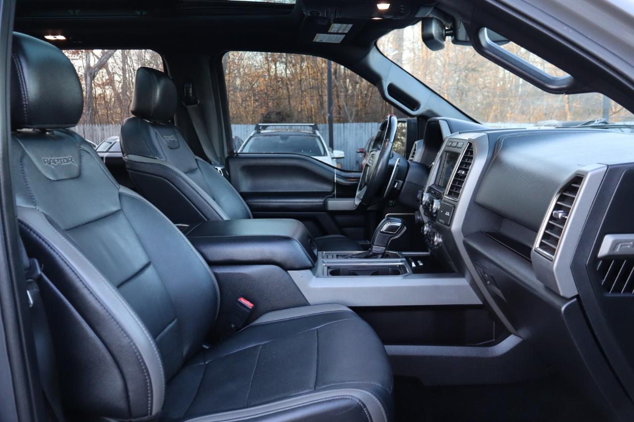 Ford F-150 Raptor SuperCrew 4WD 2018