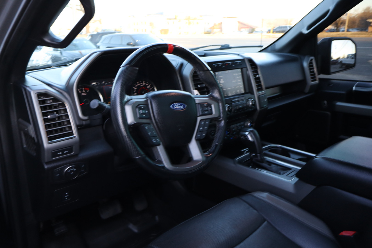 Ford F-150 Raptor SuperCrew 4WD 2018